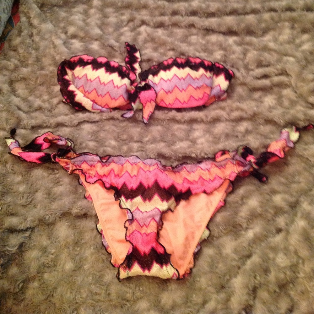 Victoria Secrets Aztec Pattern Bikini . - image 1